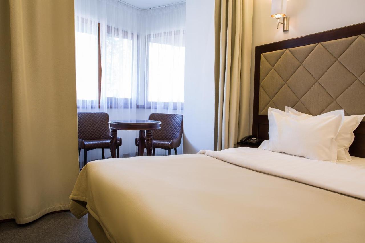 Spa-Hotel Myslyvskiy Dvir Kijów Zewnętrze zdjęcie